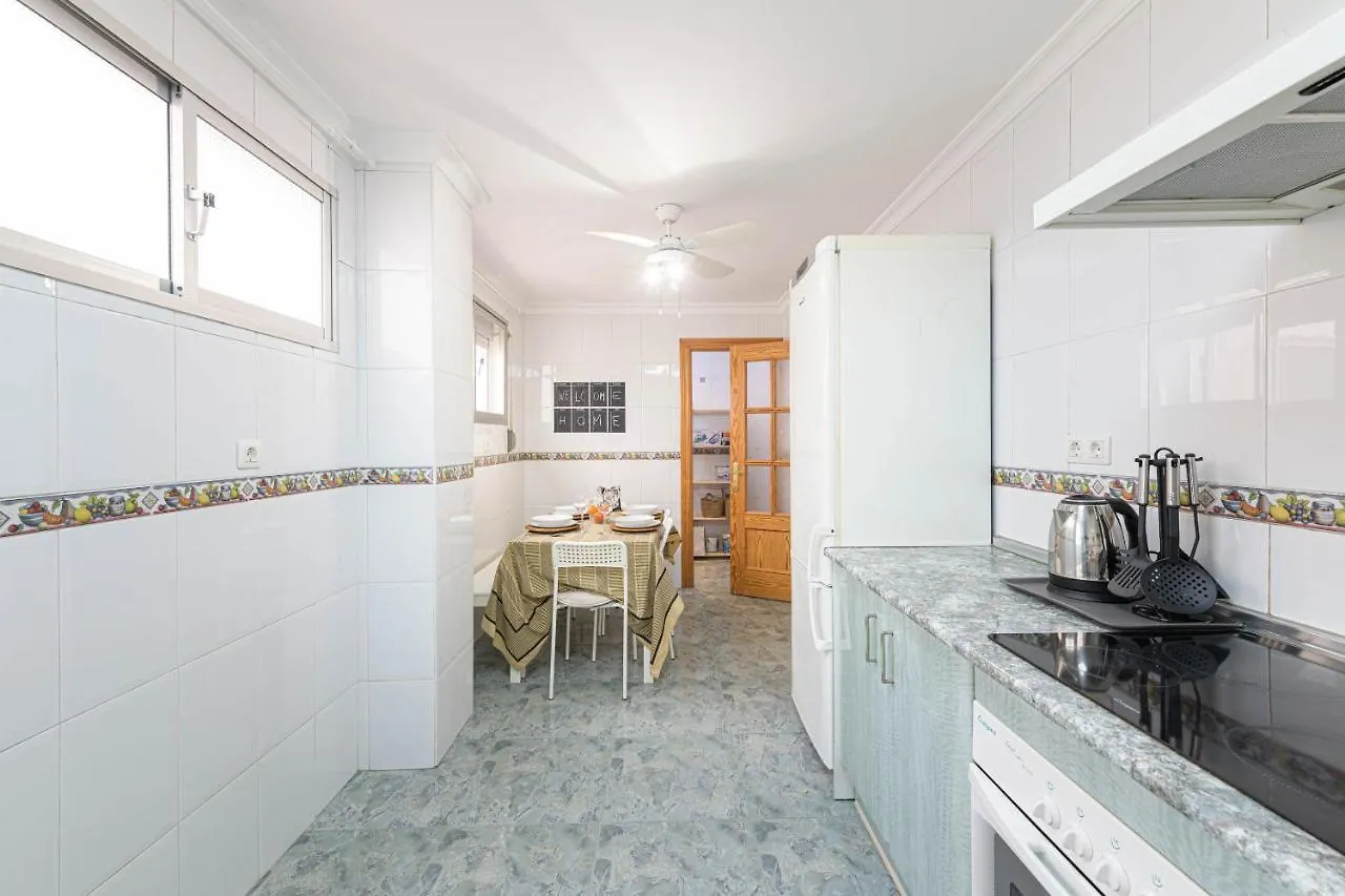 Apartment Wintowinrentals Ubicacion Fabulosa, Completo Apartamento Con Parking En El Soho De Malaga Spain
