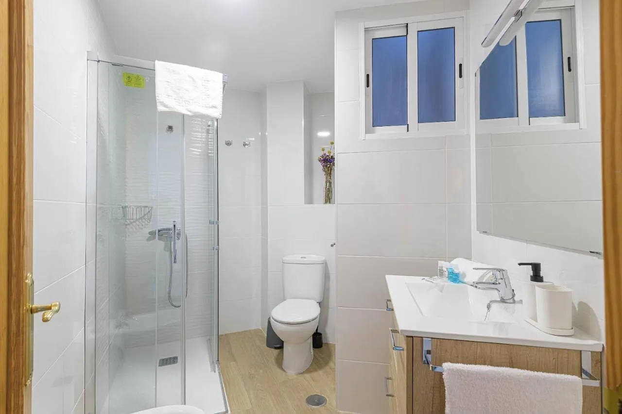 דירה Wintowinrentals Ubicacion Fabulosa, Completo Apartamento Con Parking En El Soho De מאלגה