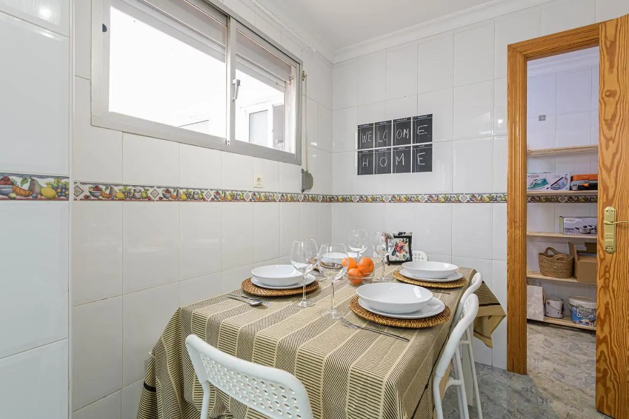 Wintowinrentals Ubicacion Fabulosa, Completo Apartamento Con Parking En El Soho De מאלגה דירה