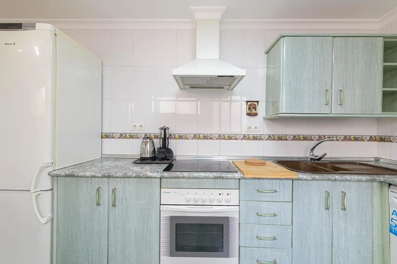 Wintowinrentals Ubicacion Fabulosa, Completo Apartamento Con Parking En El Soho De מאלגה