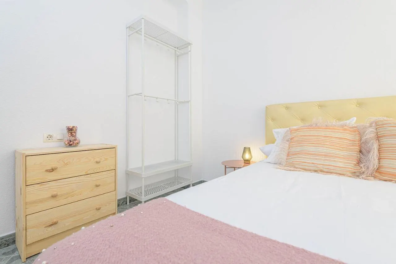 דירה Wintowinrentals Ubicacion Fabulosa, Completo Apartamento Con Parking En El Soho De מאלגה