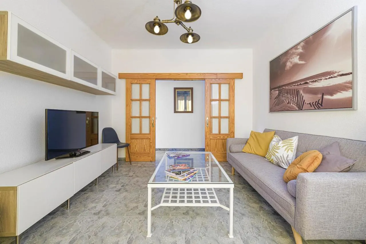 Wintowinrentals Ubicacion Fabulosa, Completo Apartamento Con Parking En El Soho De מאלגה