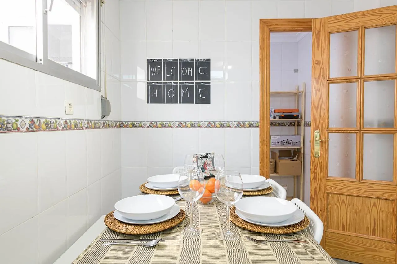 Wintowinrentals Ubicacion Fabulosa, Completo Apartamento Con Parking En El Soho De מאלגה 0*,