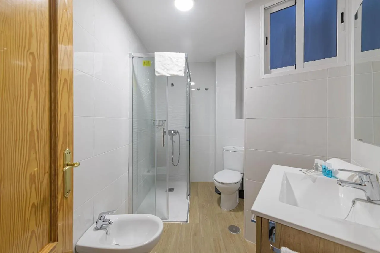 Wintowinrentals Ubicacion Fabulosa, Completo Apartamento Con Parking En El Soho De מאלגה